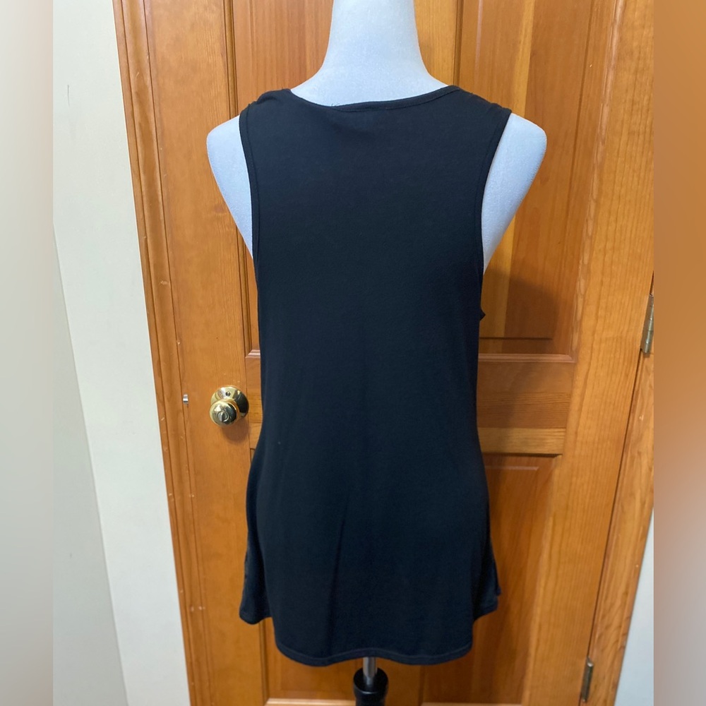 Sequined Embellished Tank Top - Picture 3 of 4
